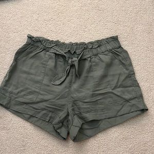 Aerie cargo shorts